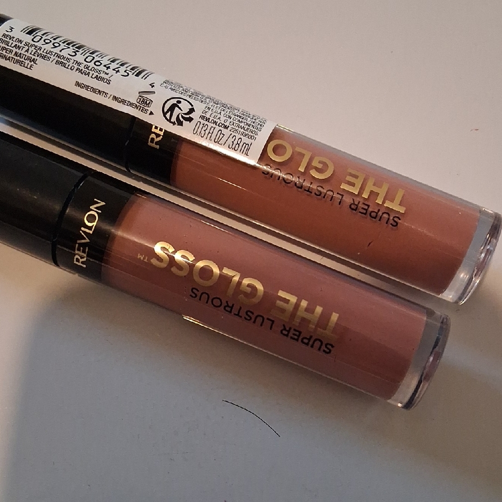 Revlon Super Lustrous The Gloss - Soft Nude and Warm Pink